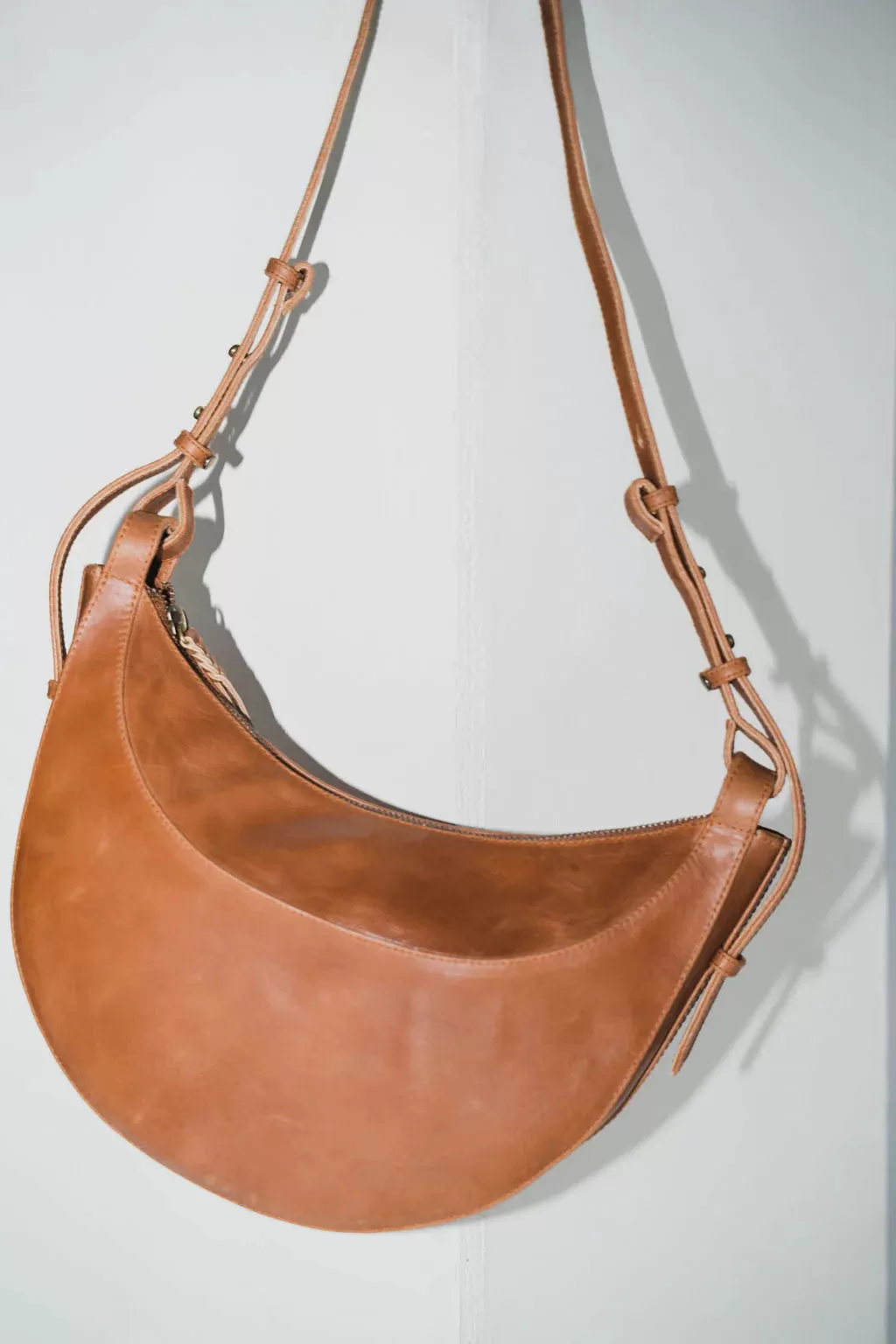 Pelle Bag (Chestnut Antique)