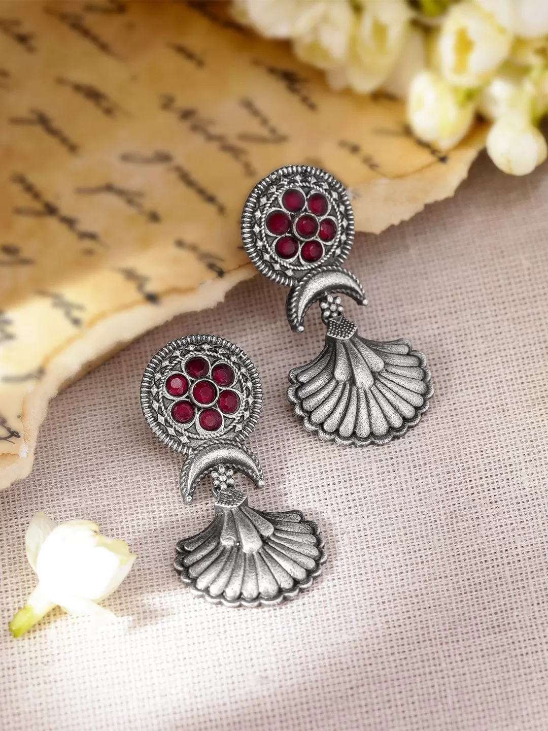 Rubans Enchanting Oxidized Silver plating Floral Earrings