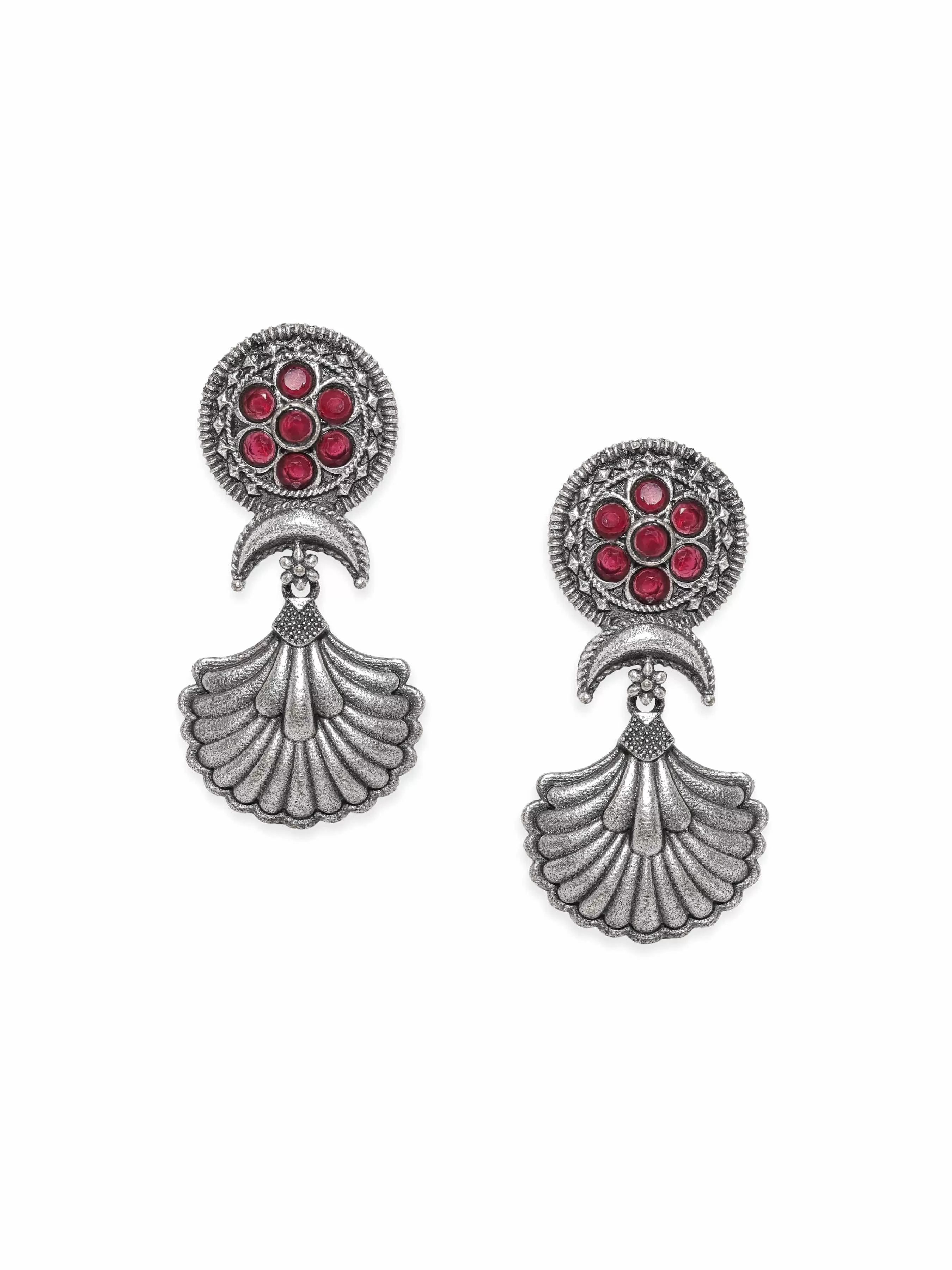 Rubans Enchanting Oxidized Silver plating Floral Earrings