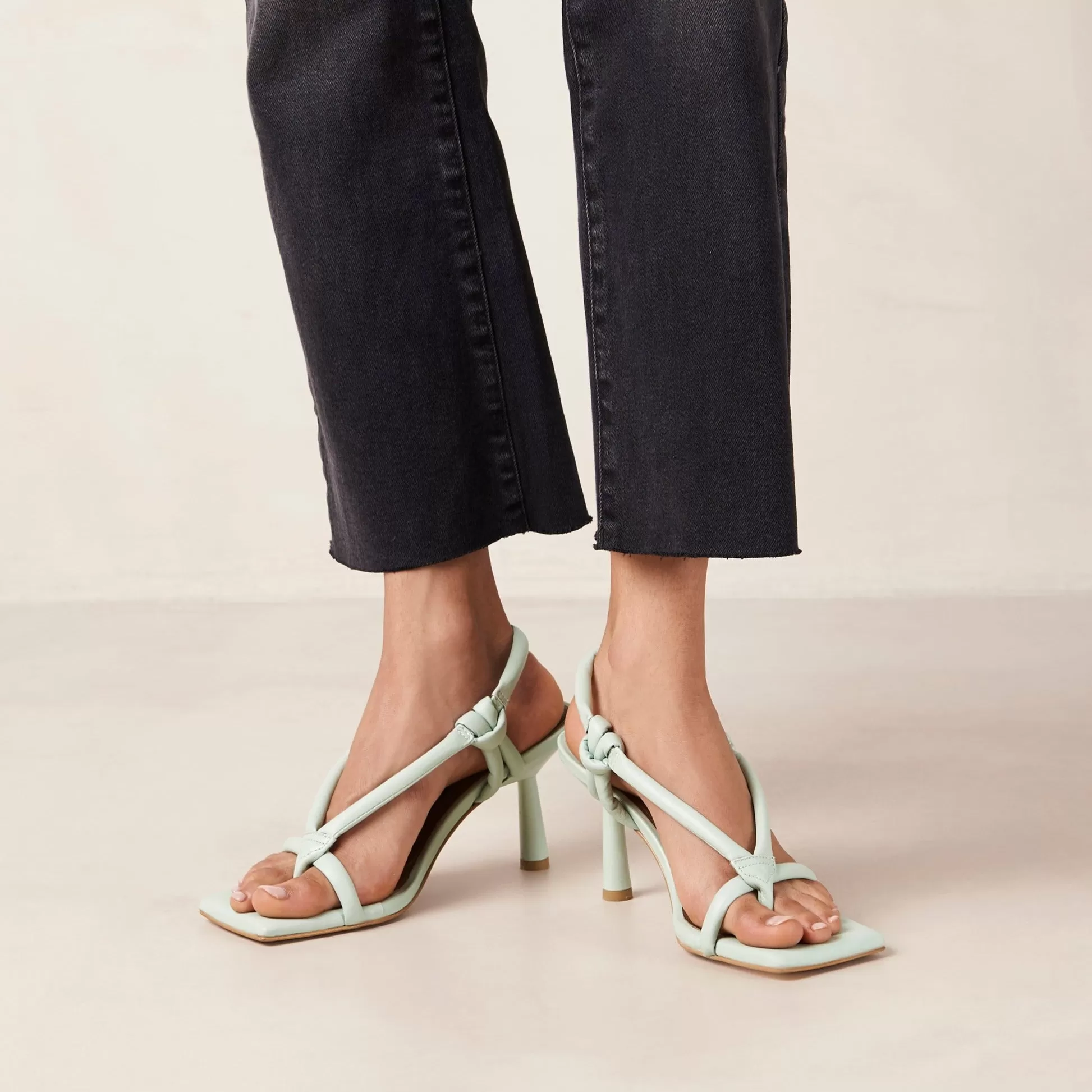 Sheila Lush Green Leather Sandals